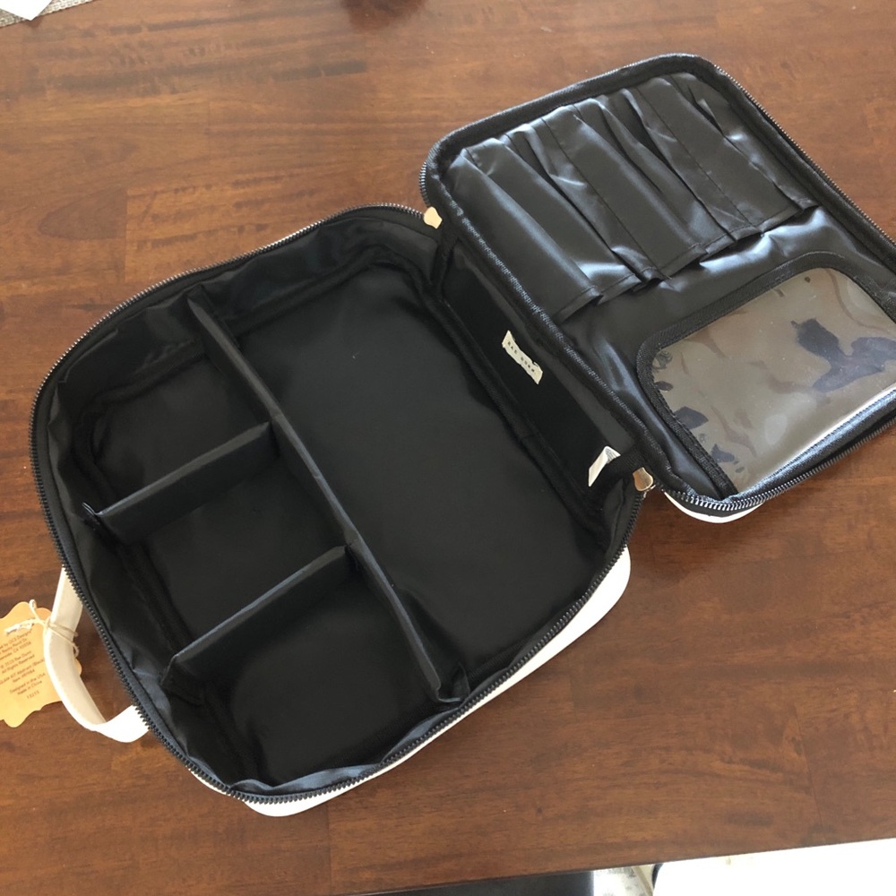 Rae Dunn cosmetics bag GLAM KIT - Picture 2 of 5